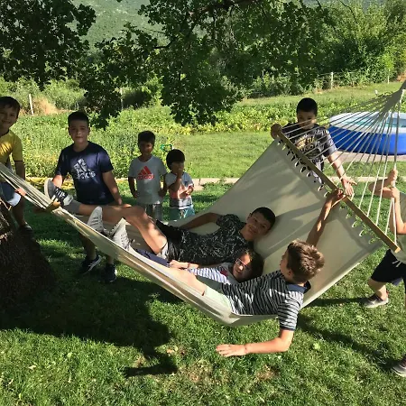 Getaway House Loko トレビニエ