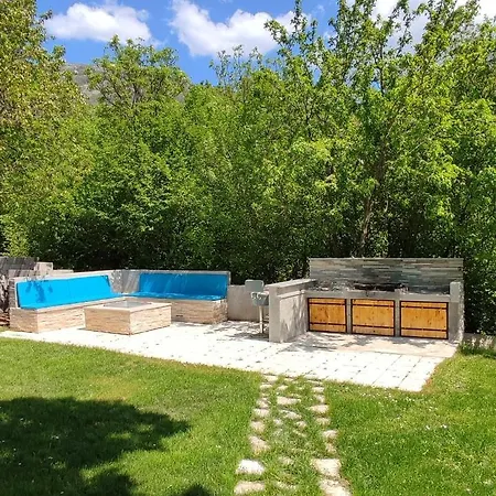 Ferienhaus Getaway House Loko Trebinje